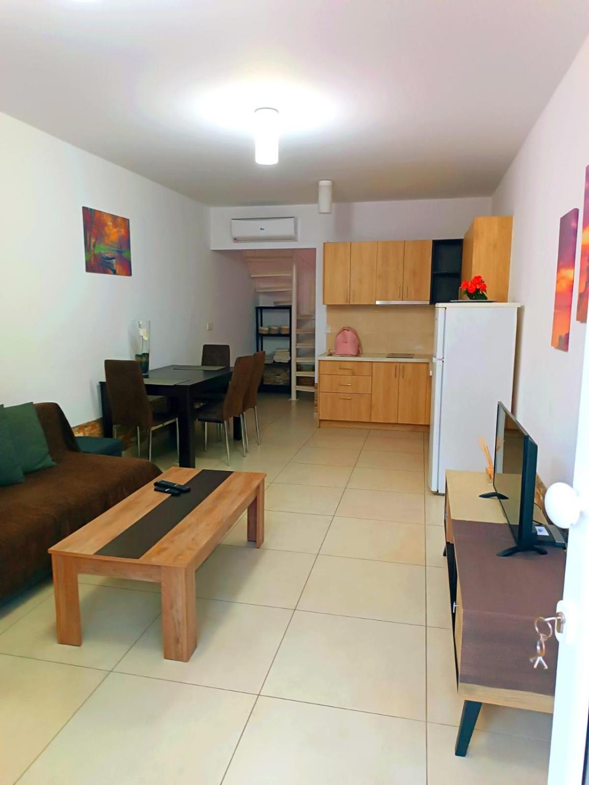 Apartamento Galatex Μaisonette Limassol Exterior foto